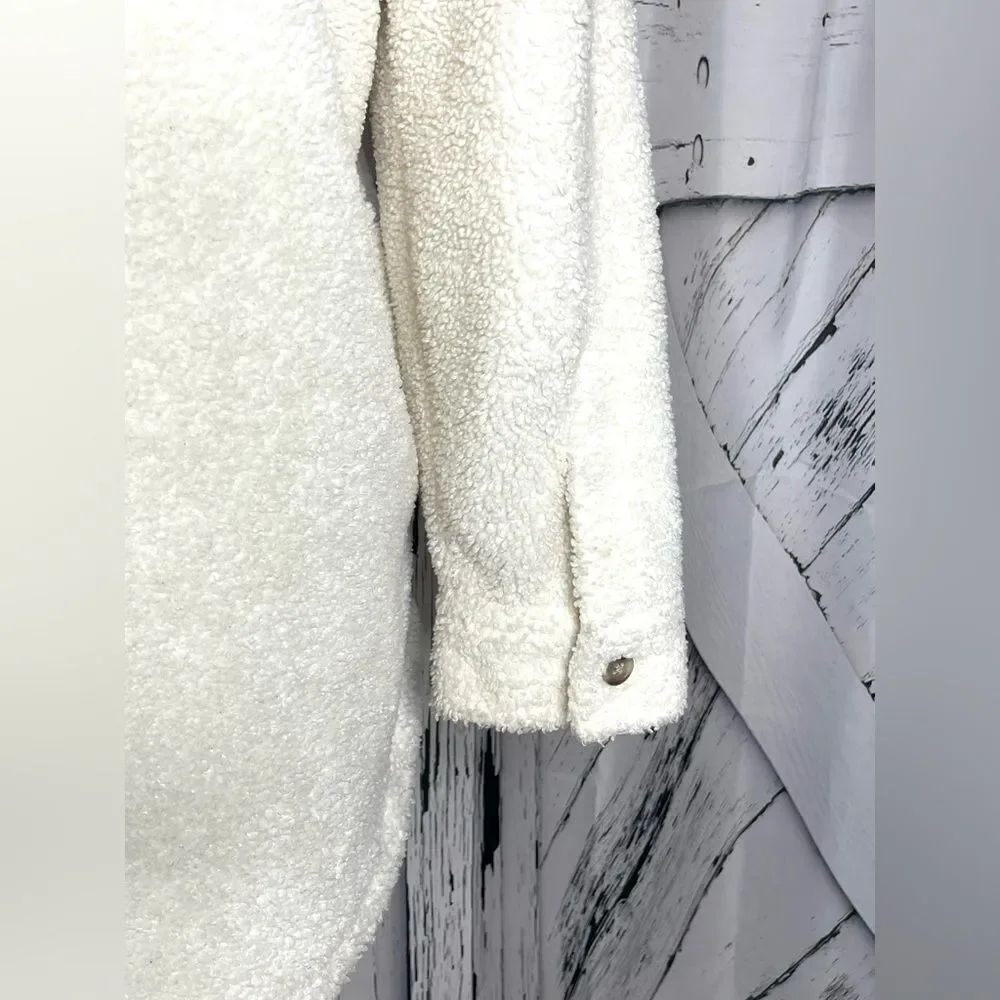 Universal Thread Shacket Fleece S - Picture 5 of 7